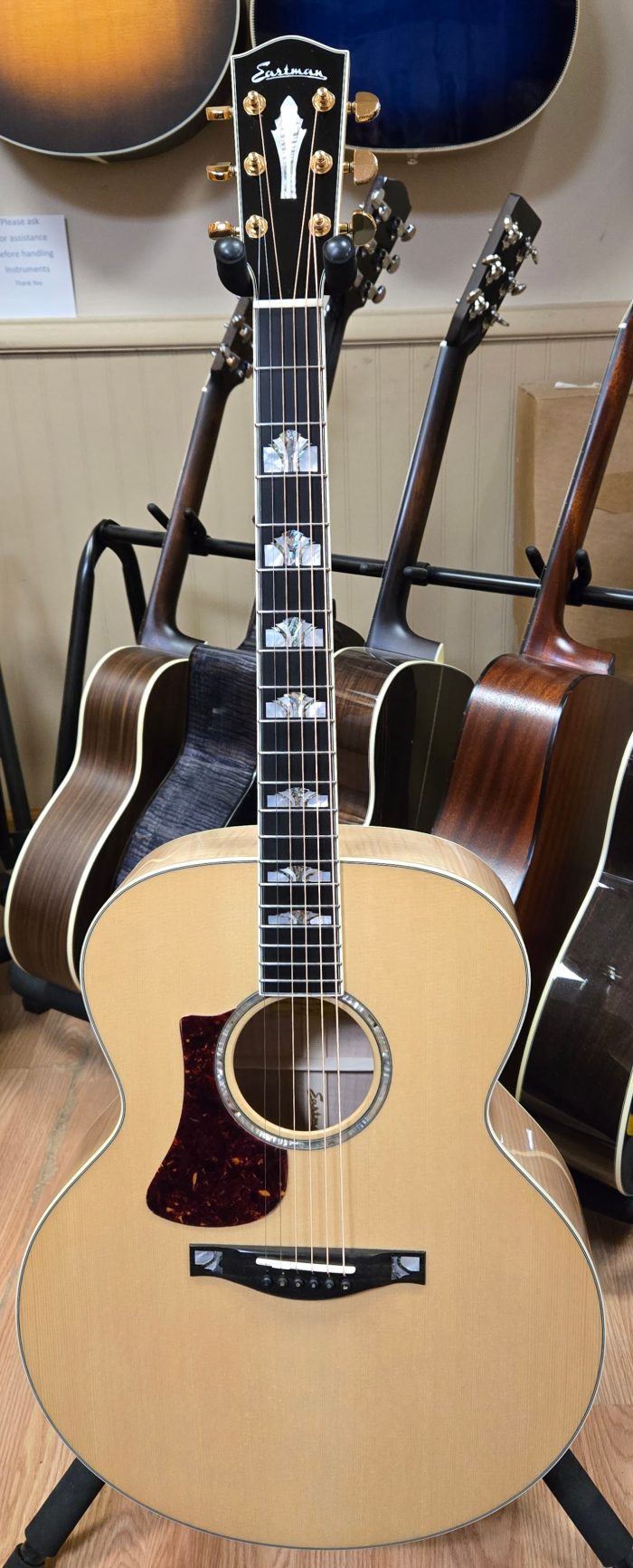 Eastman AC630-BD Left Handed - Woodstock School of Music
