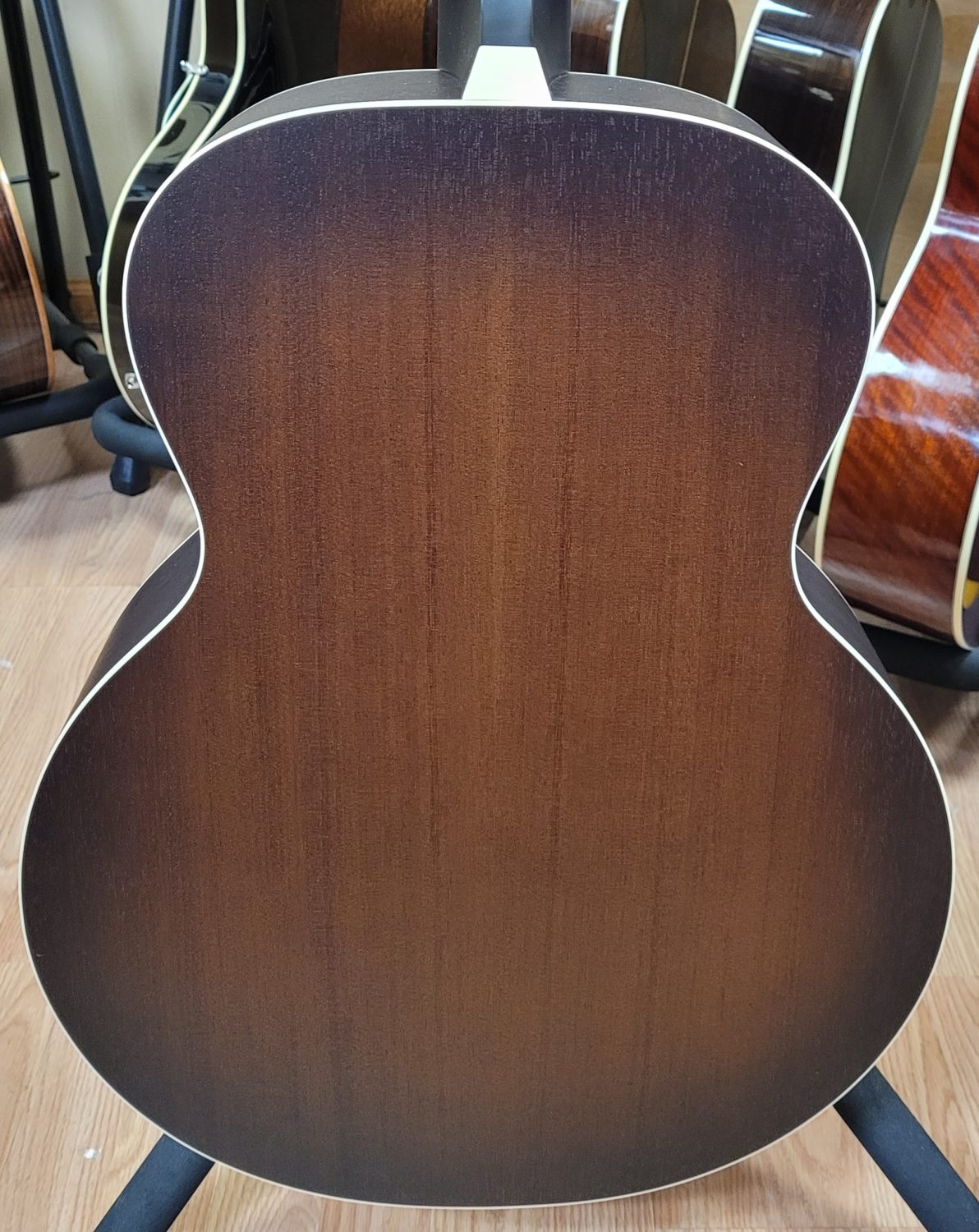 Iris AB Burst with Ivoroid Bindings - Image 4